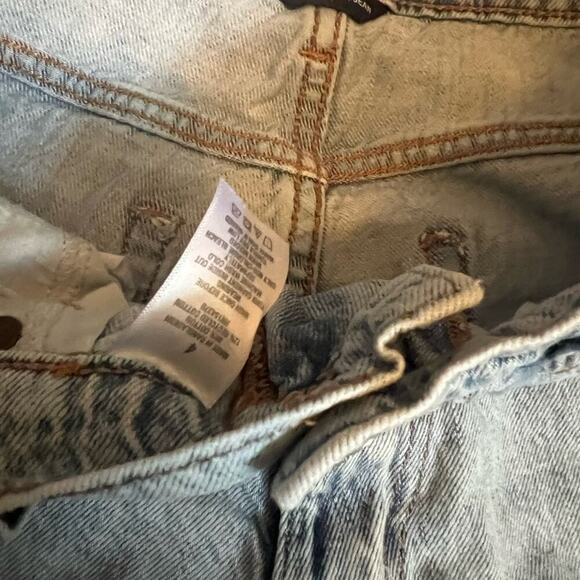 Aeropostale Curvy Mom Jeans sz 4 - Picture 8 of 9